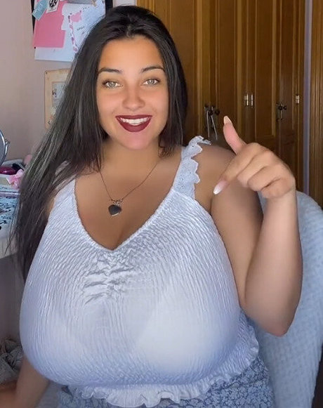 Anneris18 only fans content