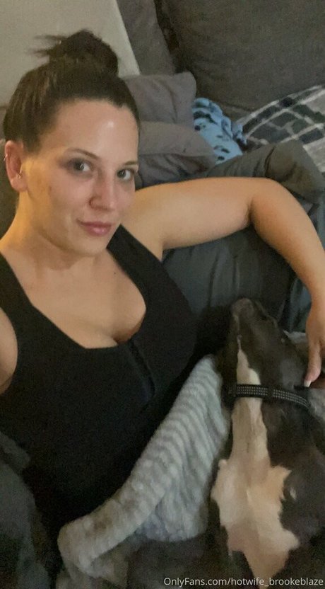 hotwife brookeblaze onlyfans ass