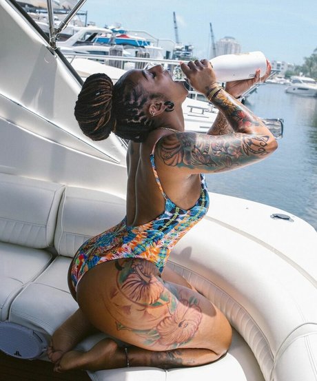 ItsJustRocky nude onlyfans