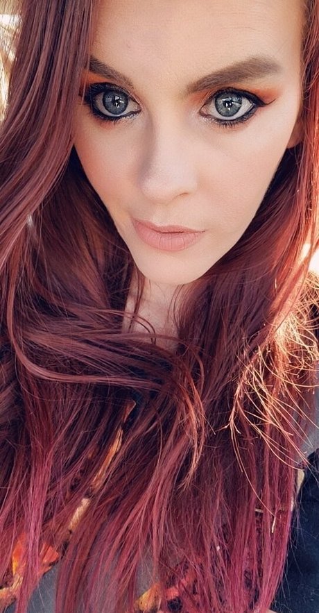 emberskyefree onlyfans pictures