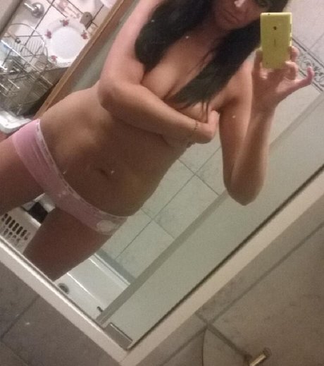 Show Your Girlfriend pics onlyfans