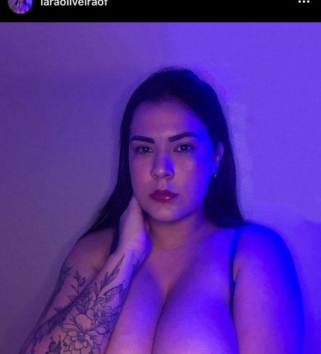 Laraoliveiraof onlyfans model photos