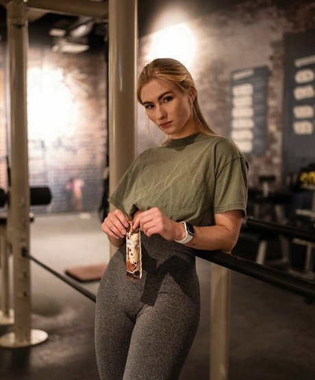 sexy ebony onlyfans pornographic self-portrait