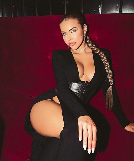 Miikkita onlyfans model photo