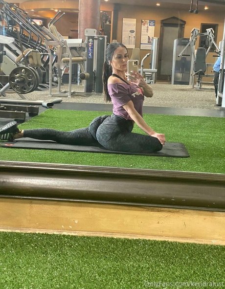 kendralust onlyfans content