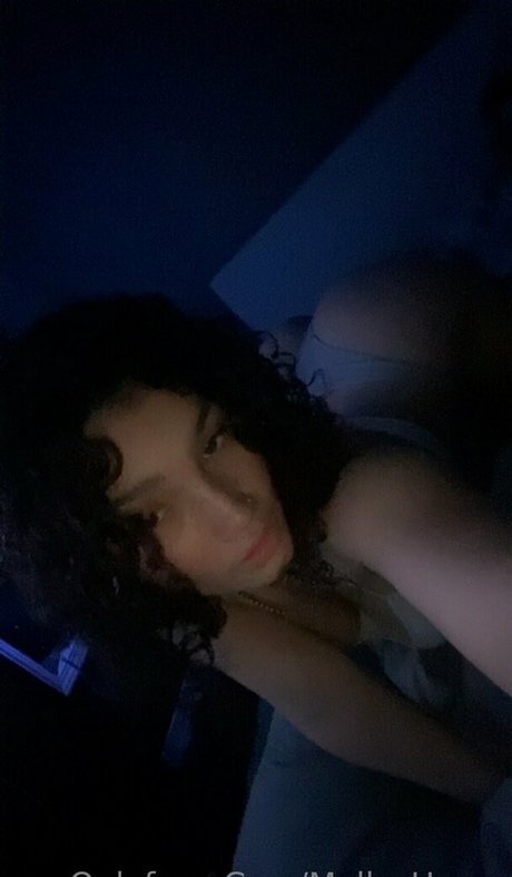 mellyshours onlyfans naked porn