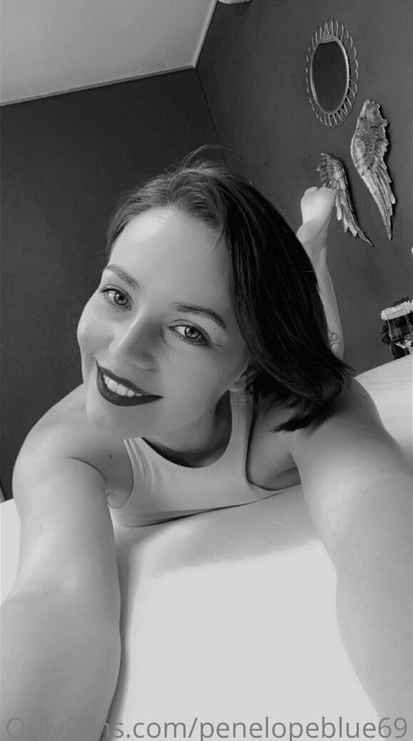 penelopeblue69 onlyfans leajs