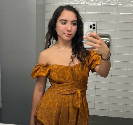 vic toriaforyou onlyfans ass