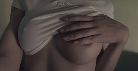 shu olivia1104 leaked onlyfans photos