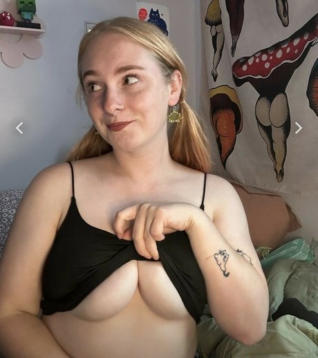 Cassssiecakes free only fans