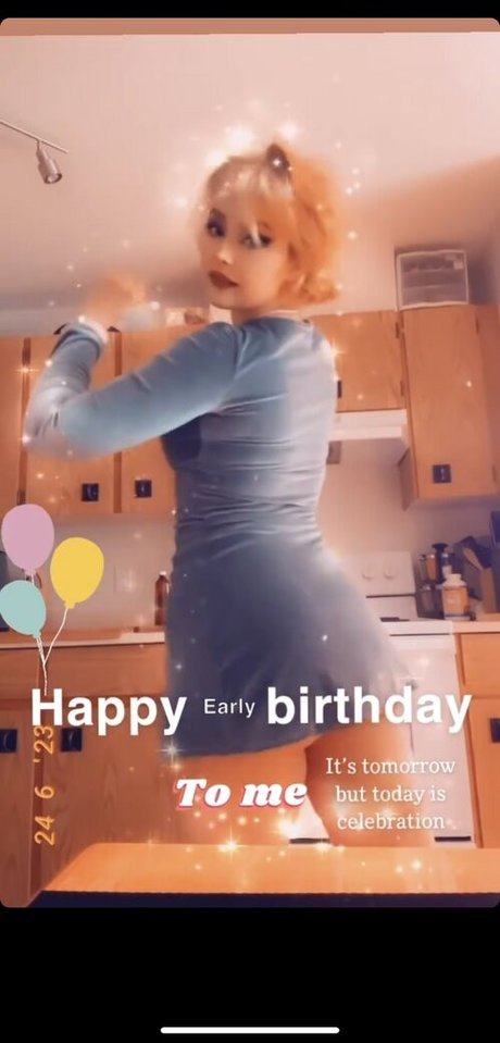 littleartsylillyy only fans pictures