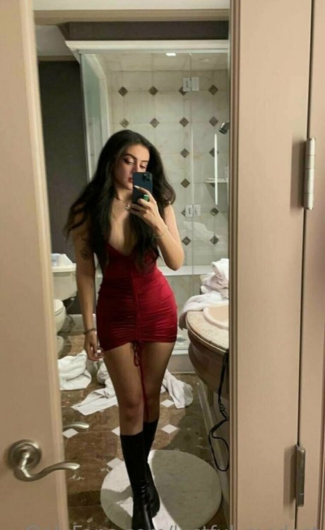 lustful modest leak onlyfans