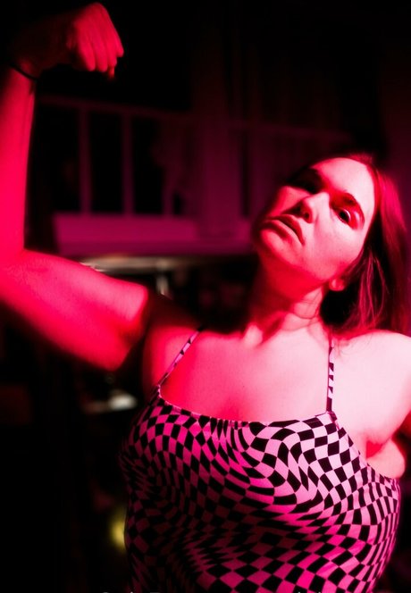 realgiantessa onlyfans leaks.