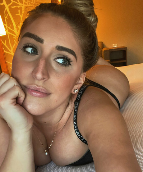 alessiathegoddess only fans leaked