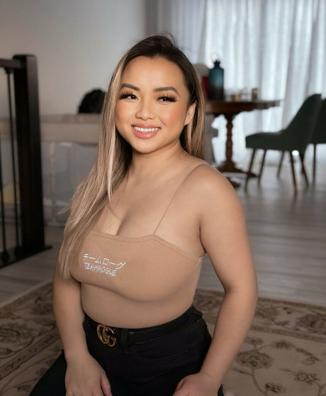 Jintarai Preciousgin onlyfans nude tits