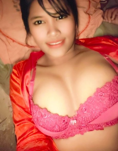 Mama Muda Anjani onlyfans naked leak