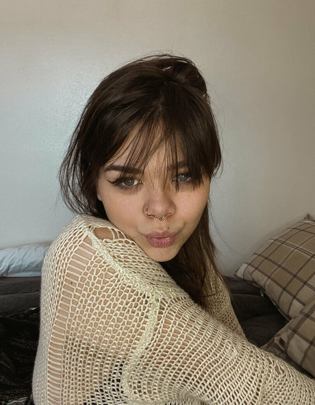 nikkiinatural nude only fans leaks