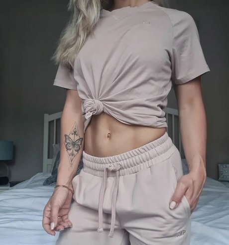 Larissa Van Meerten onlyfans leakes