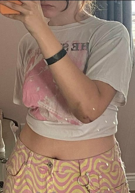 pr3ttyp1ggy nude onlyfans