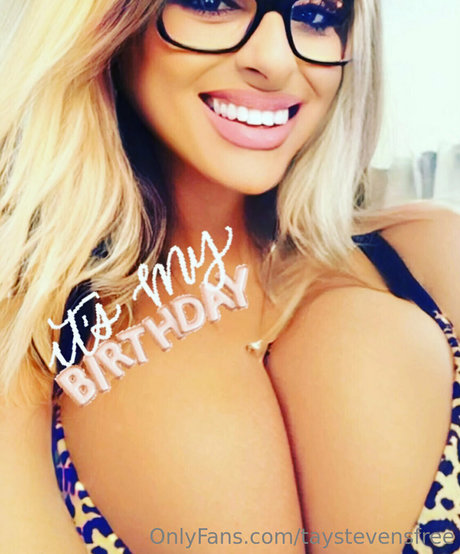 taystevensfree naked only fans