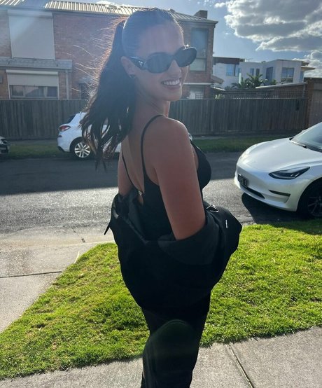 Taya Brooks porn onlyfans