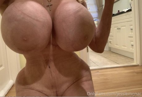 jessiemonaco boobs onlyfans