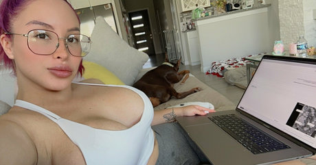 notoriousvictorious2 nude onlyfans leaked