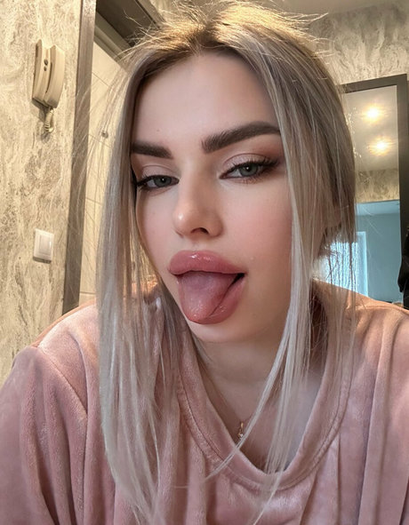 cougars onlyfans erotic gallery