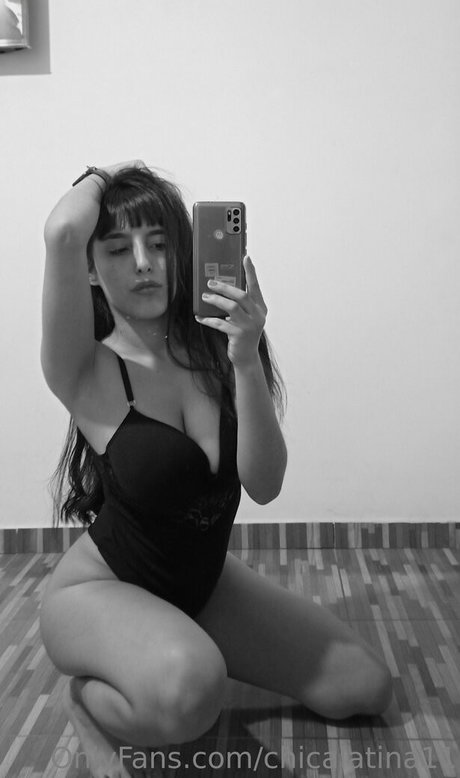 chicalatina11 onlyfans naked