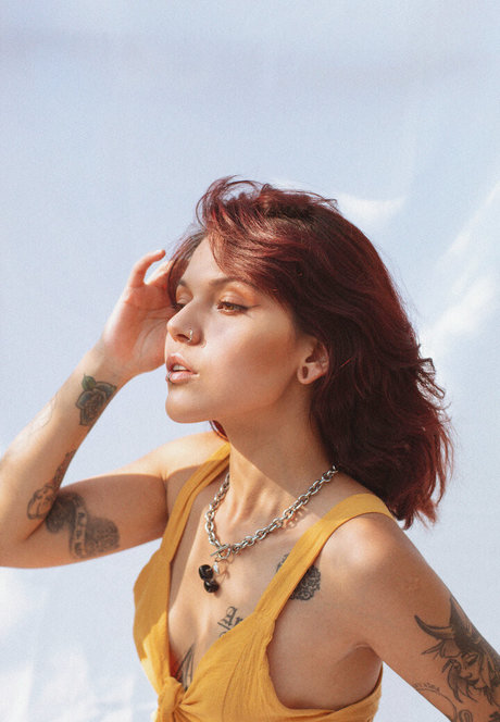 blvckchxrry onlyfans leajs