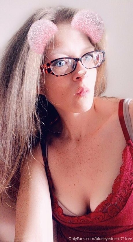 blueeyednerd71free nude porn onlyfans