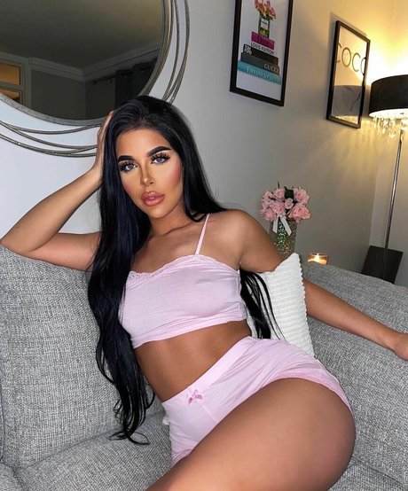 Emily Oldring onlyfans strip