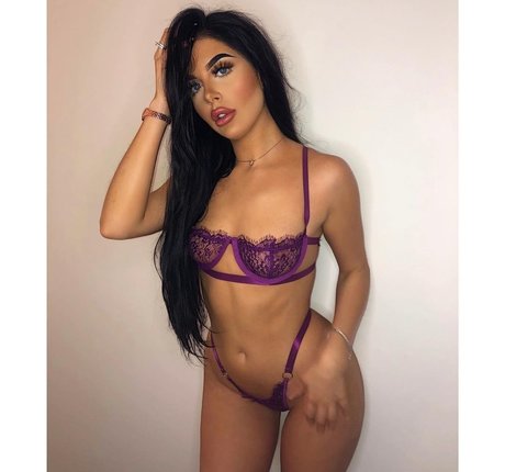 Emily Oldring onlyfans naked leaks