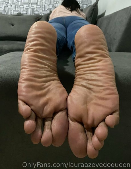 lauraazevedoqueen onlyfans de