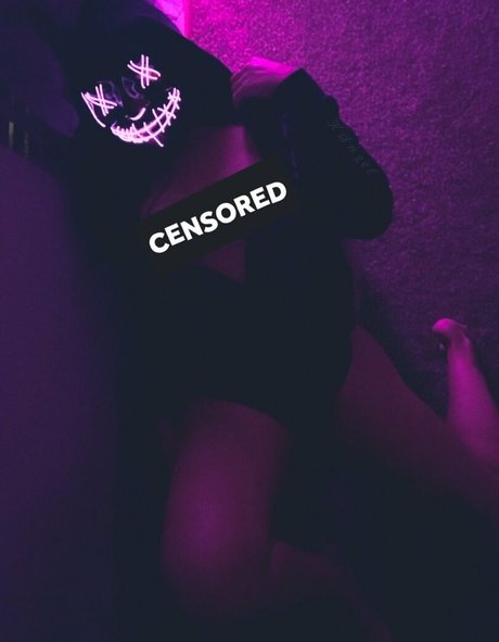 kangelstardustxo naked on onlyfans