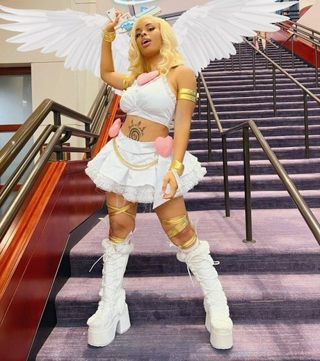 FavoriteSenpaii onlyfans leaked free