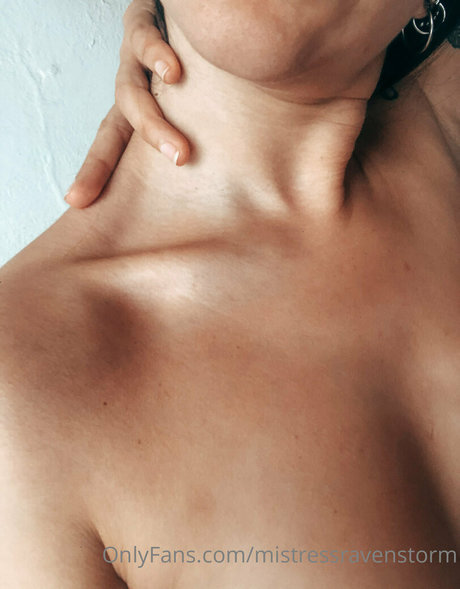 mravenstorm only fans pics