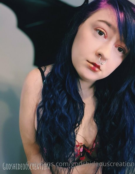 godshideouscreation onlyfans desnuda