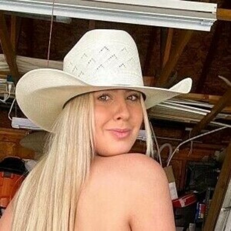 itsthespacecowgirl onlyfans leaks sex