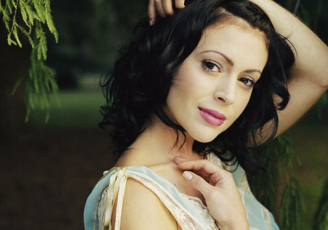 Alyssa Milano onlyfans strip