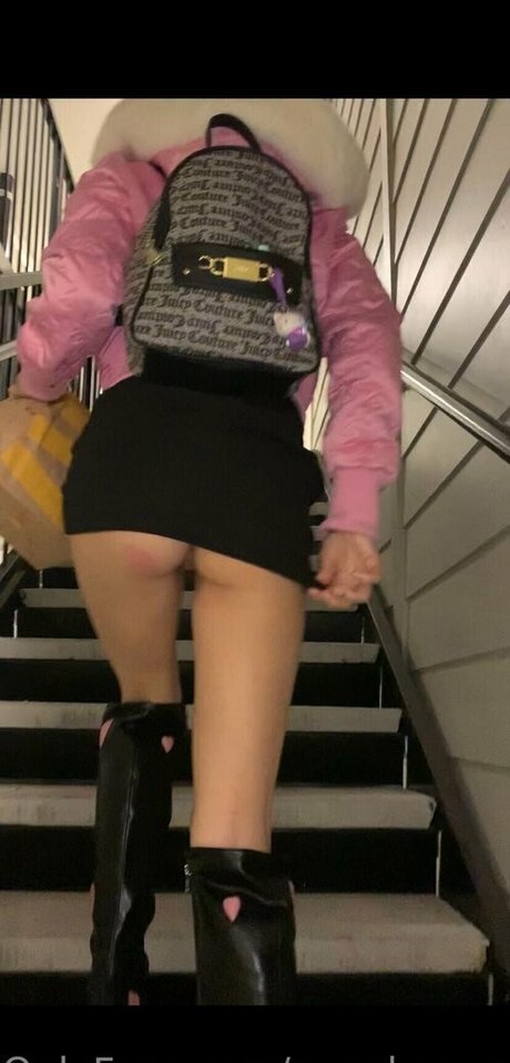 blonde cougar onlyfans pornographic still