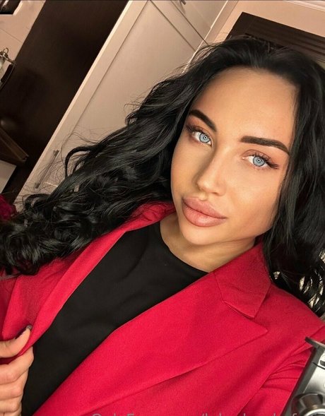 lola dazzle free onlyfans images