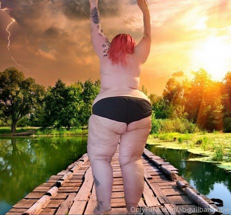 abigailbarrybbw nude only fans leaks