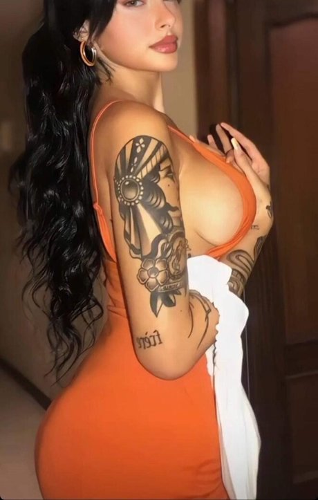 Paula Benitez onlyfans public photos