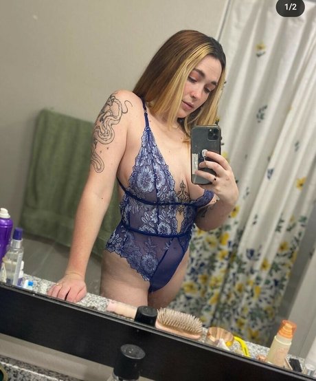 Emily Fox onlyfans naked pics