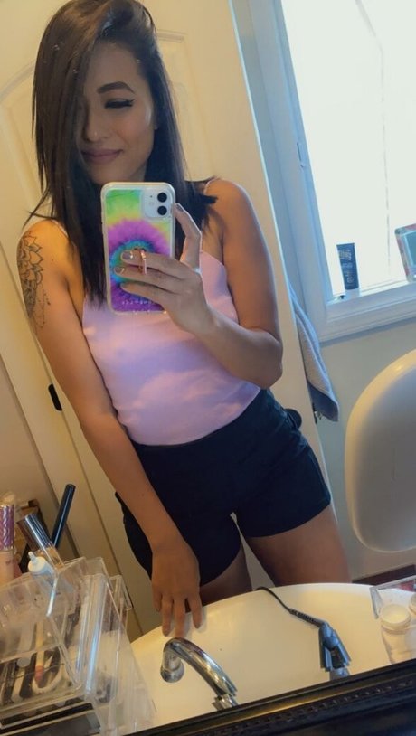 Randomsuburbanite Rose is on onlyfans