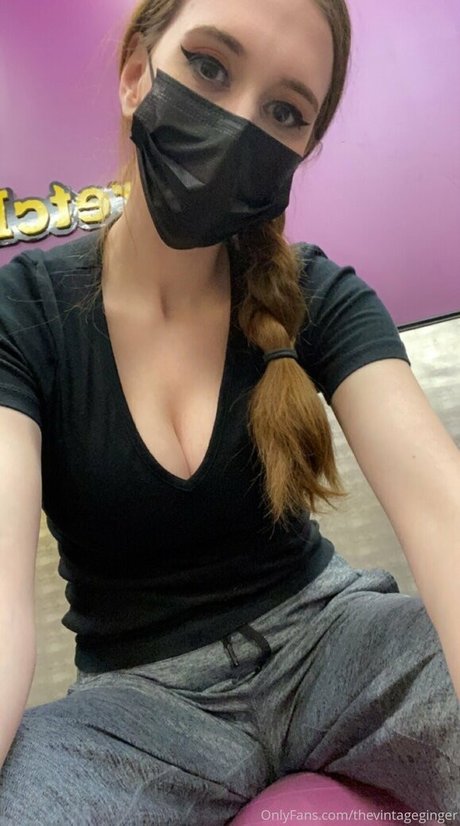 thevintageginger onlyfans nudes