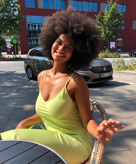 Ange Sophie Reich only fans porn