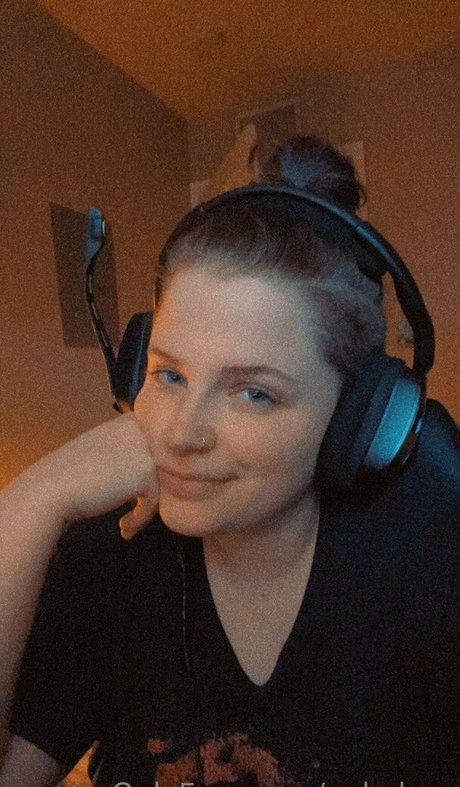 enbybug onlyfans explicit content