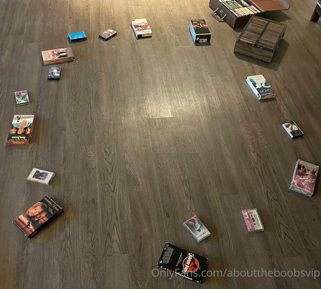 abouttheboobsvip onlyfans leams